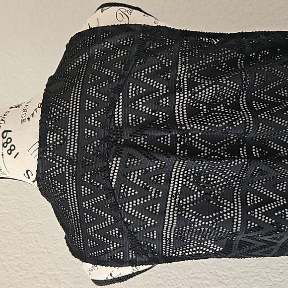 Eyeshadow - Boho sleeveless fringe vest - Picture 3 of 6